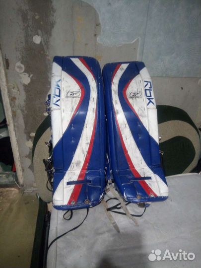 Вратарская хоккейная форма