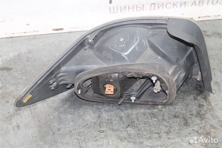 Фонарь задний правый Mazda CX 7 2011