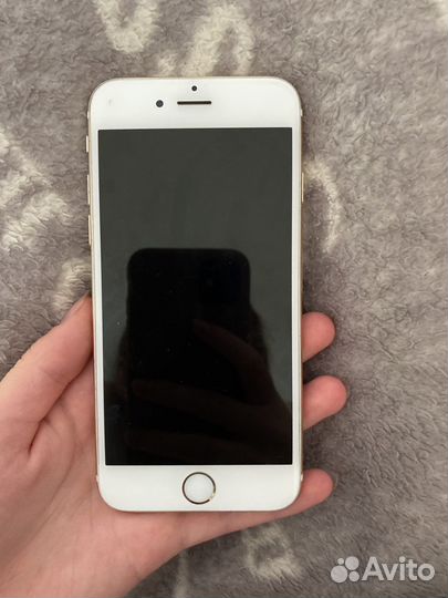 Телефон iPhone 6