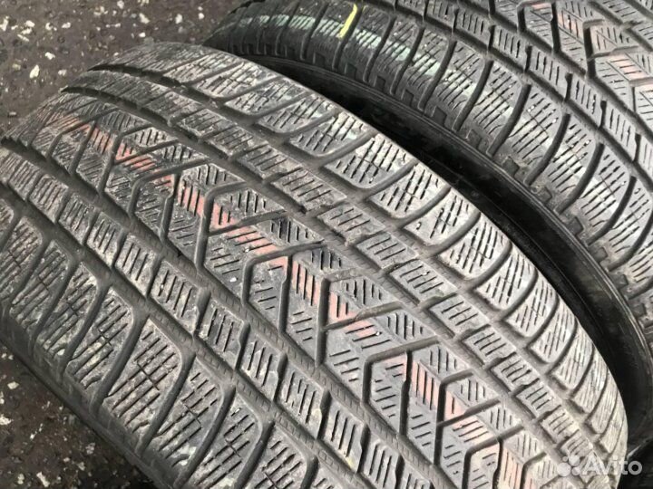 Pirelli Scorpion Winter 275/45 R21