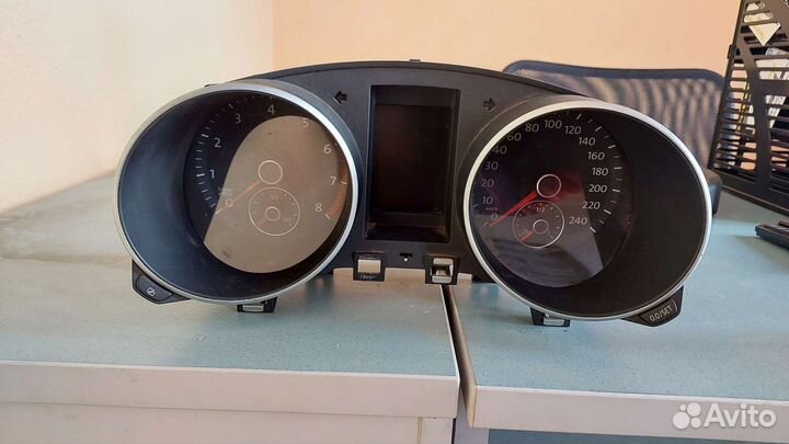 Приборная панель volkswagen golf6