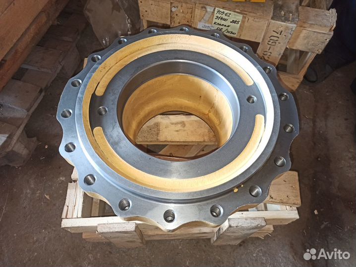 205-27-71481 корпус гидромотор ход Komatsu PC200-6