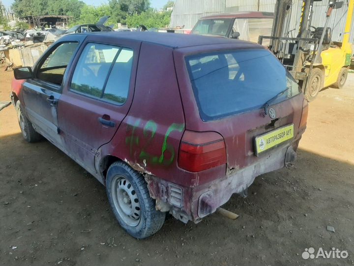 Рычаг нижний правый Volkswagen golf 3 1.8 аам