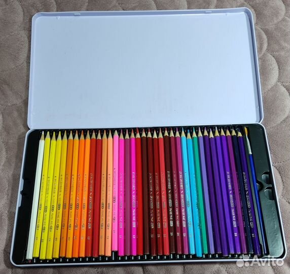 Акварельные карандаши