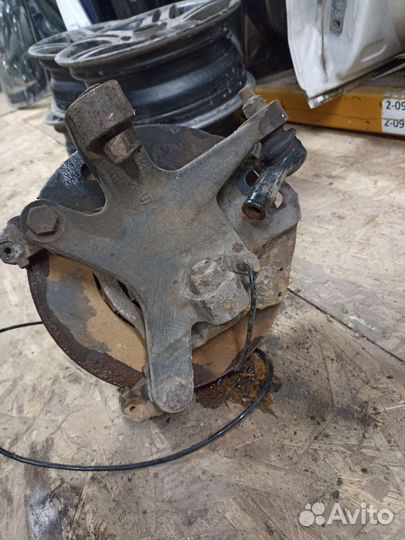 Поворотный кулак Ивеко Дейли 5