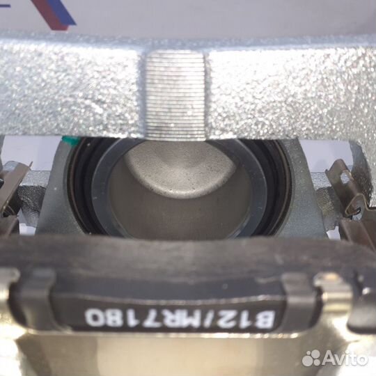 Суппорт передний левый