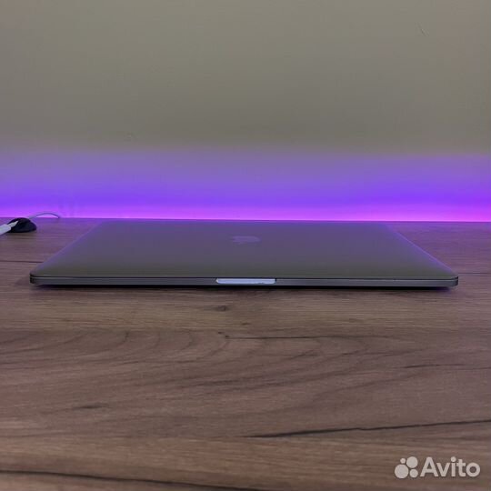 MacBook Pro 15 2016 i7/16/512 TouchBar