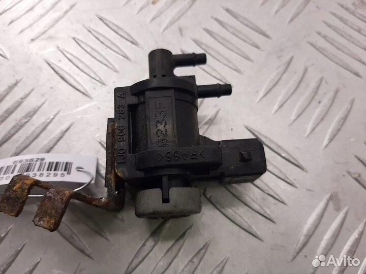 Клапан вентиляции топливного бака Volkswagen