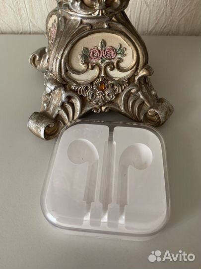 Наушники apple