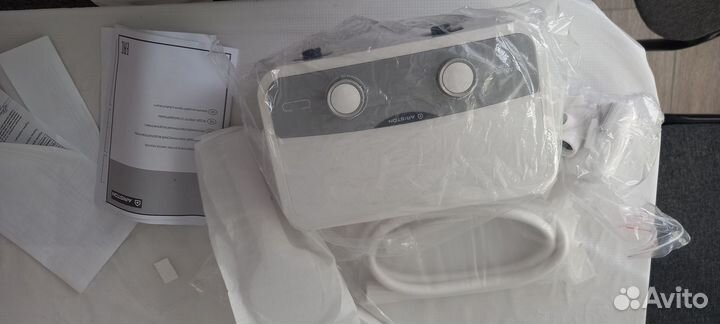 Ariston Aures SF 5.5 COM, проточный, 5.5кВт