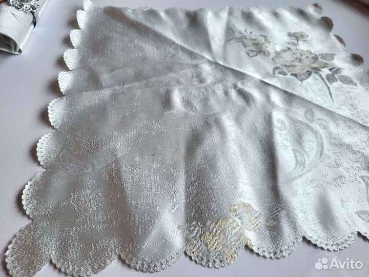 Салфетки на стол сервировочные