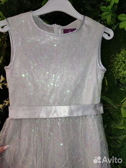 Платье для девочки 128 134 бу нарядное новый год