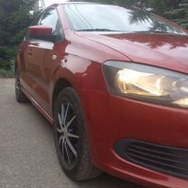 Volkswagen Polo 1.6 AT, 2011, 218 000 км, с пробегом, цена 789 000 руб.