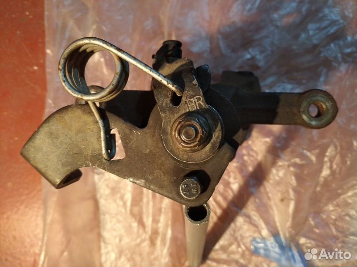 Суппорт тормозной задний kia rio 3