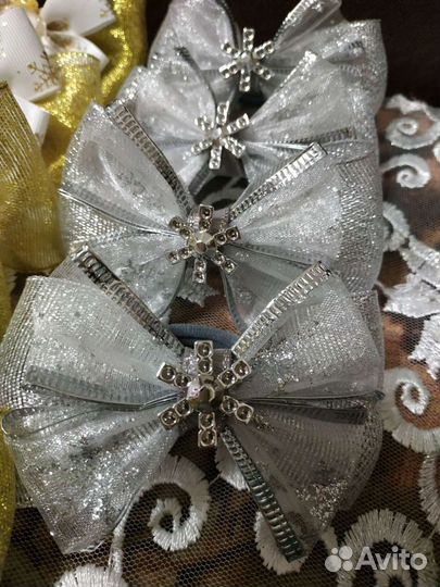 Украшения для волос,снежинки,банты В наличии