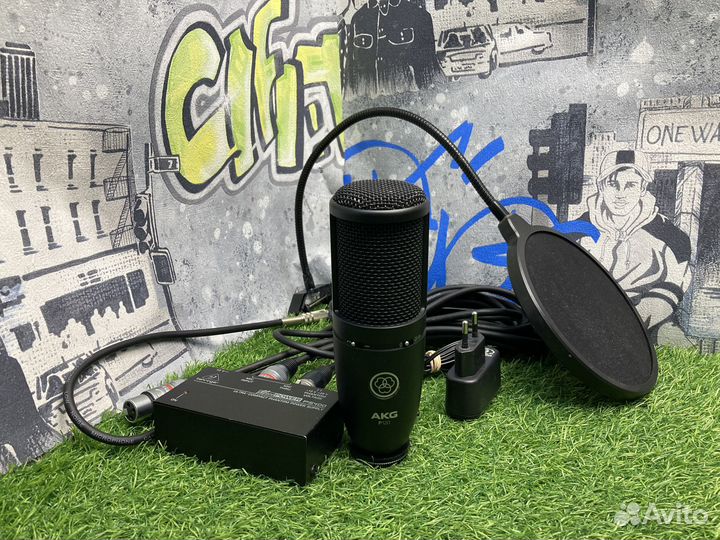 AKG P120 + Behringer PS400