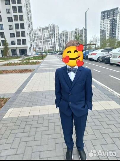 Костюм тройка для мальчика (128)