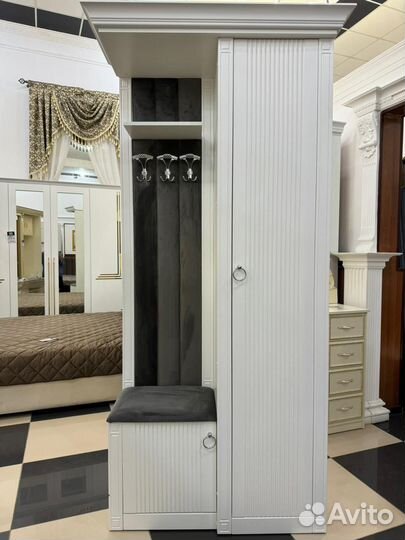Шкаф в прихожую