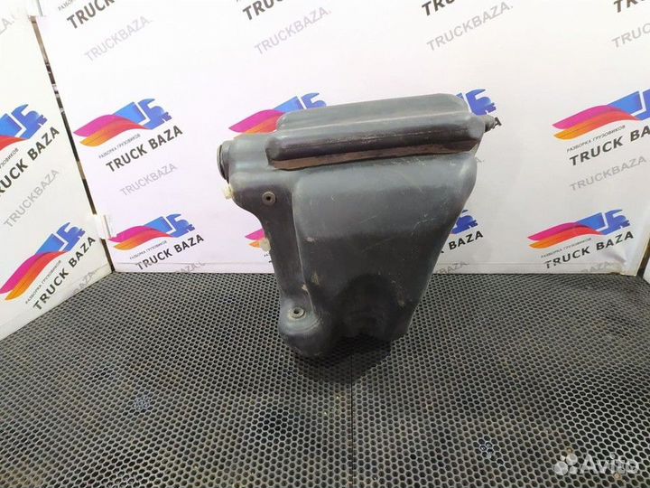 Бачок омывателя лобового стекла