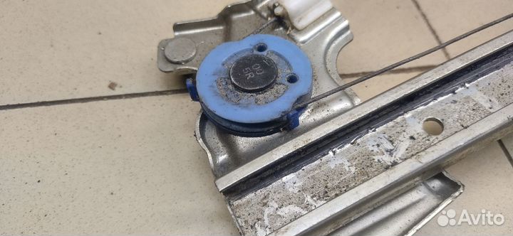 Стеклоподъемник электр. передний правый Celica (ZT