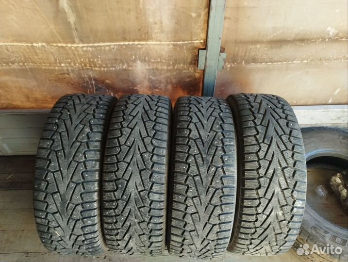 Pirelli Ice Zero 245/50 R19 105H