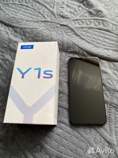 Vivo Y1s, 2/32 ГБ
