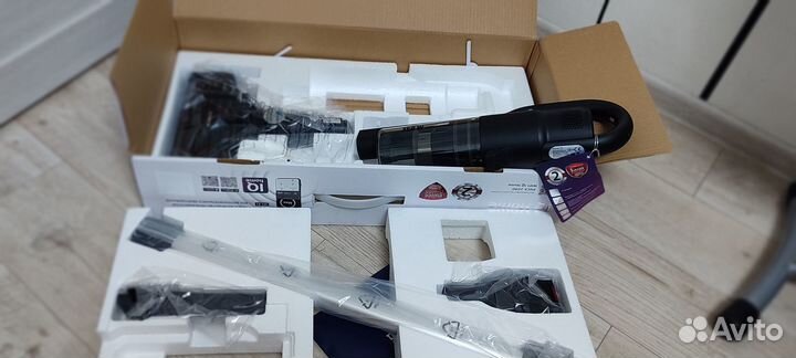 Беспроводной вертикальный пылесос