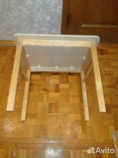 Столик деревянный детский