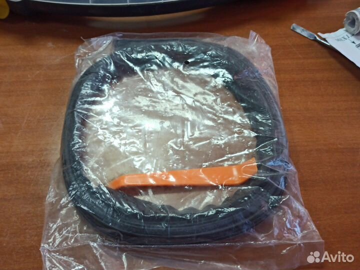 Универсальный уплотнитель лобового стекла