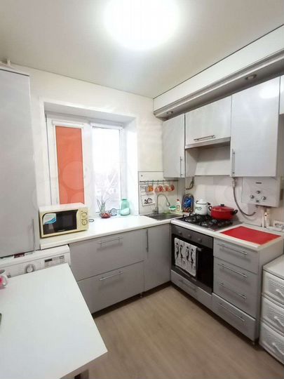 3-к. квартира, 54 м², 2/5 эт.