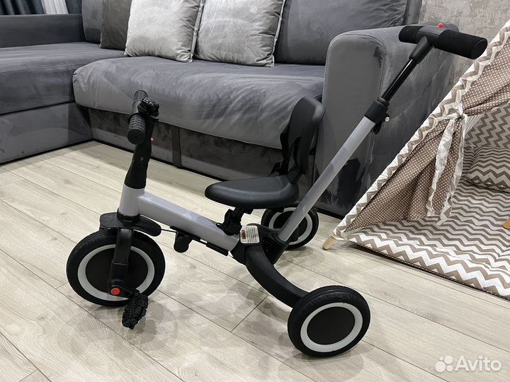 Детский велосипед-беговел