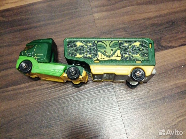 Hot wheels машинки