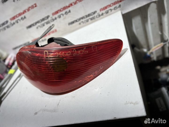 Задний правый фонарь peugeot 206 хэтчбек