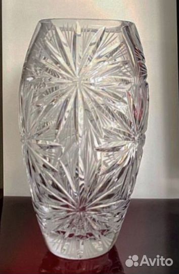 Продам Хрустальную Вазу
