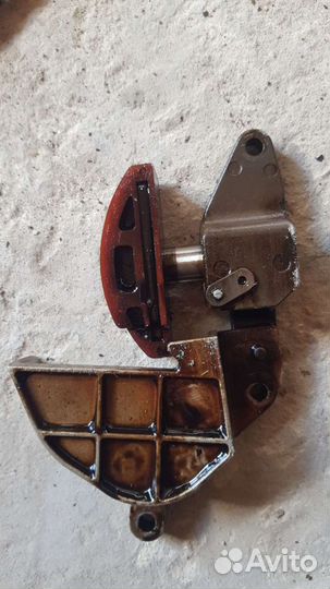 Натяжитель цепи на Nissan x-trail