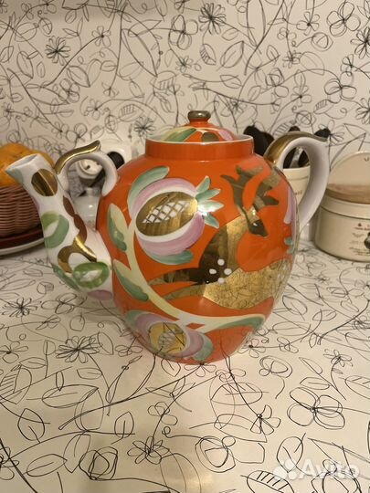 Заварочный чайник с золотым оленем