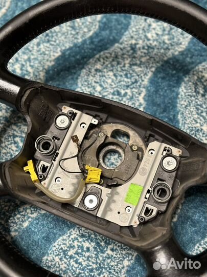 Руль skoda octavia tour трех спицевый