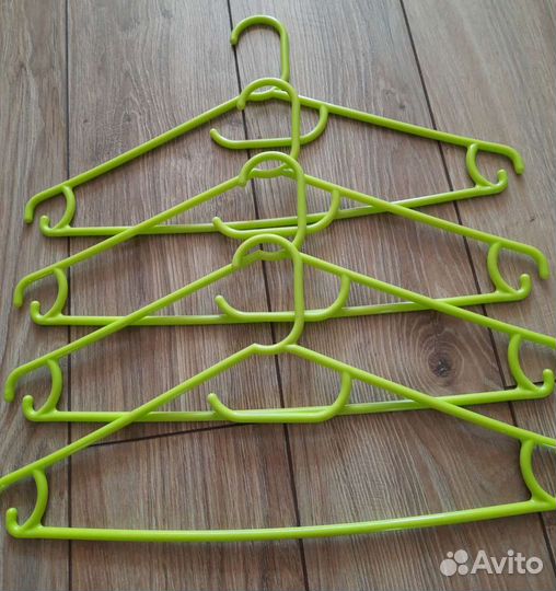 Плечики, вешалки взрослые и детские