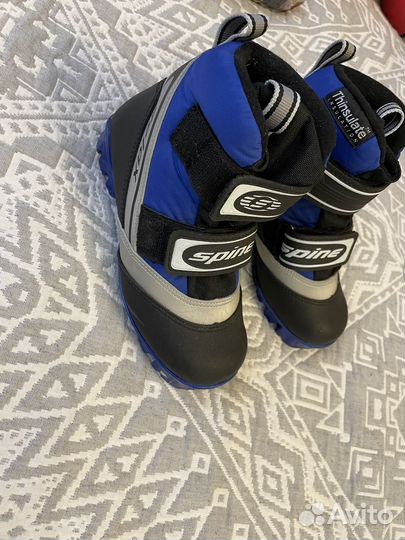 Лыжные ботинки