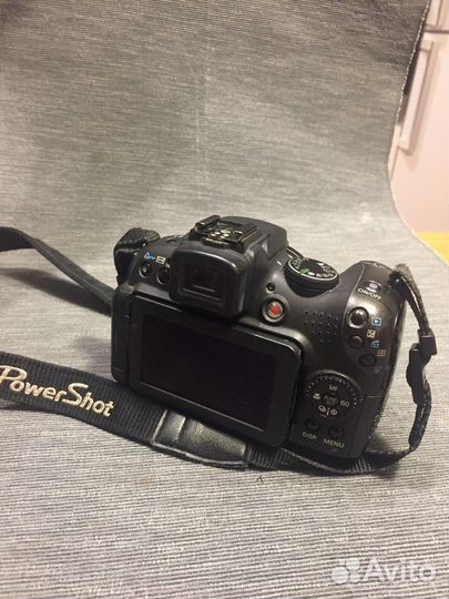 Компактный фотоаппарат Canon Powershot sx1is