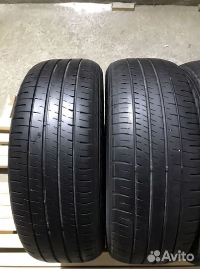 Dunlop Enasave EC204 215/55 R17