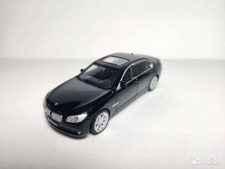 BMW 750Li 1:43
