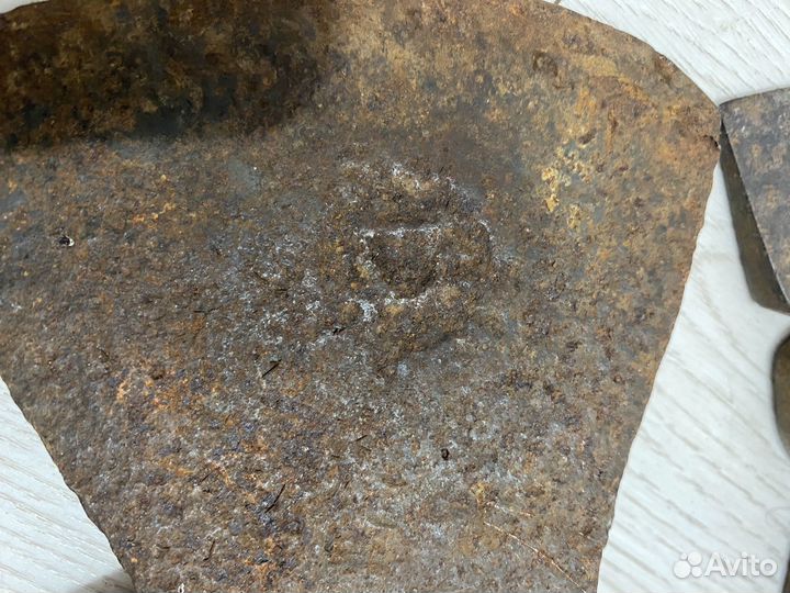 Топор старинный