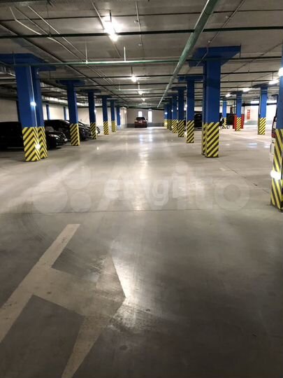 Машиноместо, 18 м²