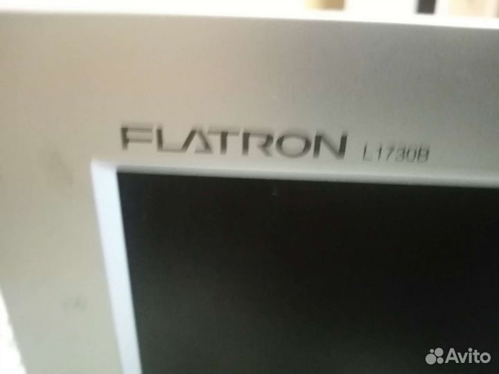 Монитор LG flatron L1730B