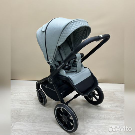 Коляска прогулочная