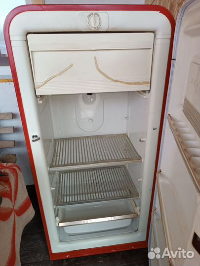 Холодильник ЗИЛ Москва 240