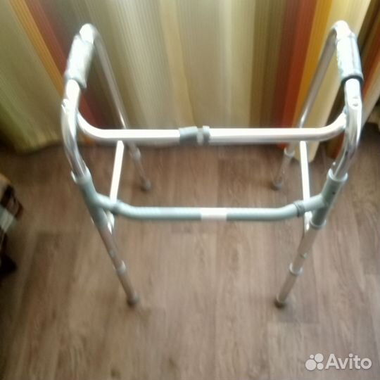 Продам ходунки медицинские