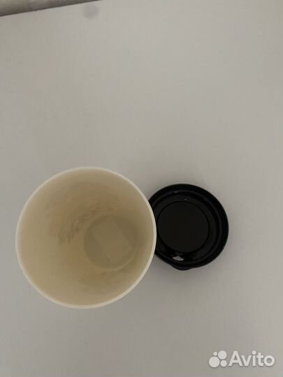 Стакан с крышкой 550мл