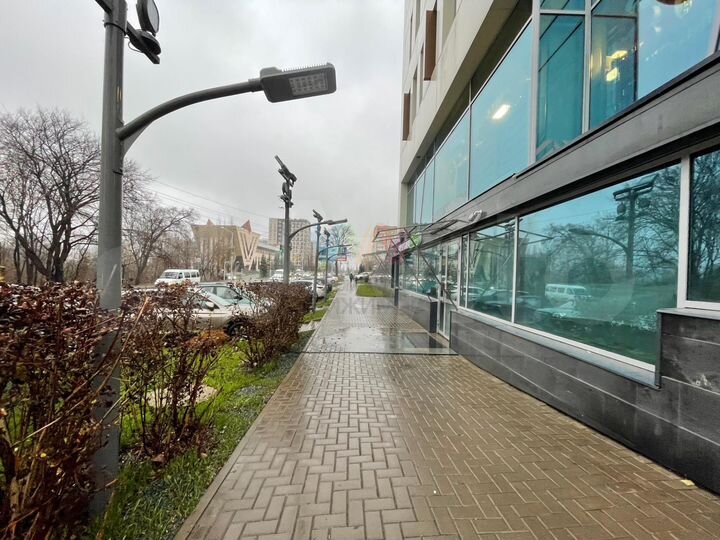 Помещение свободного назначения на Блюхера 150м2